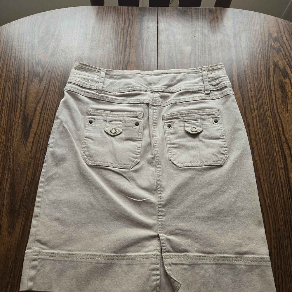 Code Bleu Skirt - Picture 3 of 6